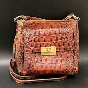 BRAHMIN Melbourne Manhattan Pecan Croc Embossed Leather Turnlock Crossbody Bag